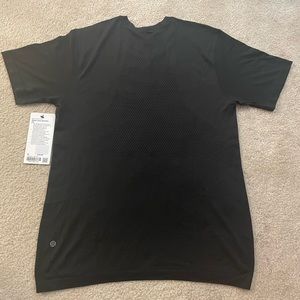 Lululemon mens Metal Vent Breathe SS shirt Medium